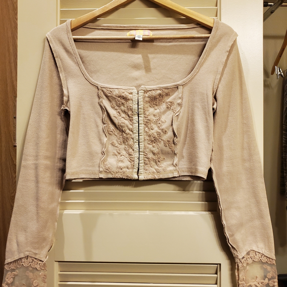 Elegant Beige Lace Trimmed Women's Top